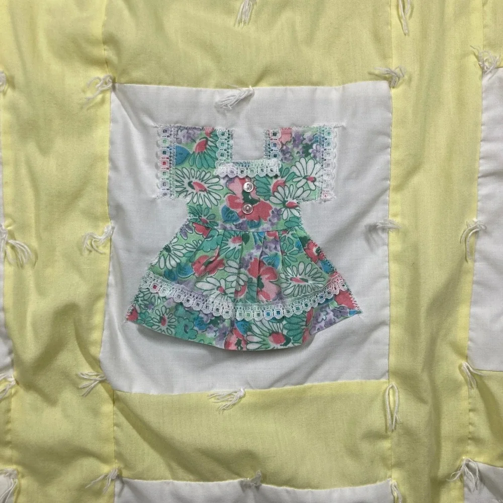 Handmade Vintage Baby Lap‎ Quilt Green Yellow 3D Applique Patchwork Blanket FLAW